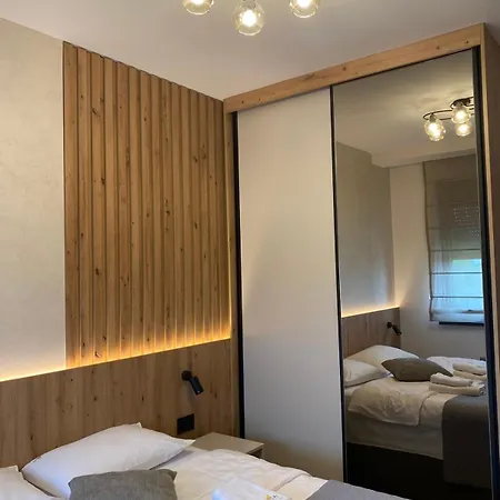 Daire Titova - Golden Peak Zlatibor